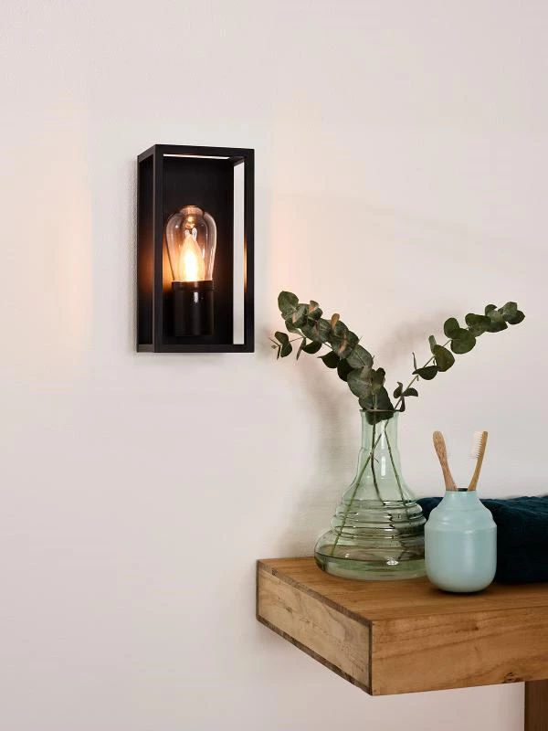 Lucide CARLYN - Wandleuchte Badezimmer - 1xE14 - IP54 - Schwarz - Atmosphäre 1